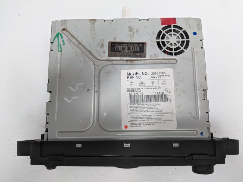 UNLOCKED 2008 ENCLAVE OEM RADIO 25831565 - Image 2