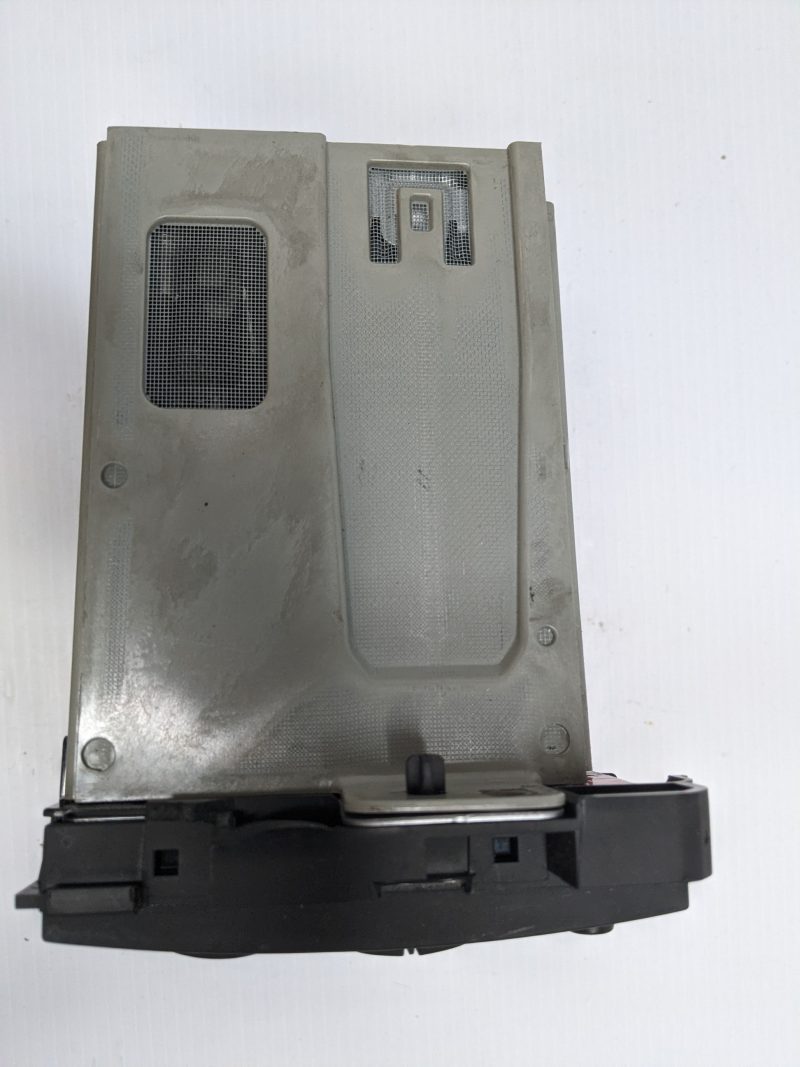 UNLOCKED 2010 GMC ACADIA OEM RADIO 20935118 US8 - Image 4