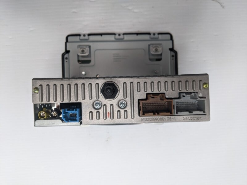 UNLOCKED 17-19 TRAX OEM RADIO 42518017 - Image 3