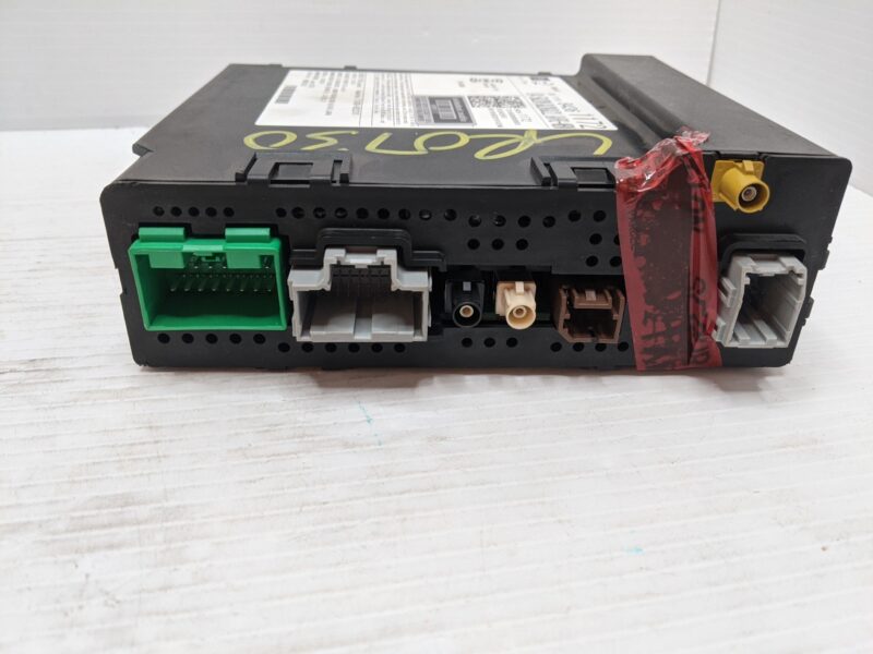 UNLOCKED 17-19 SILVERADO OEM RADIO 84361172 IO5 UQA - Image 2