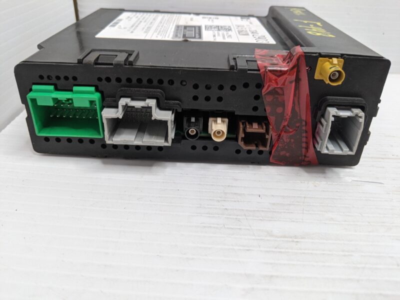 UNLOCKED 16-17 CHEVY CADILLAC GMC OEM RADIO MODULE 23402903 - Image 2