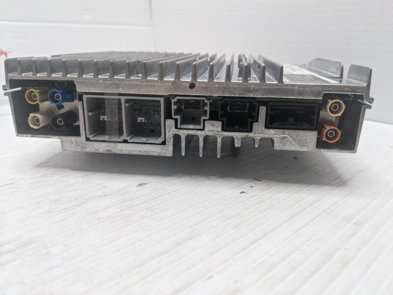 UNLOCKED 21-24 GMC SIERRA OEM INFOTAINMENT RADIO 85528592 IOS - Image 2