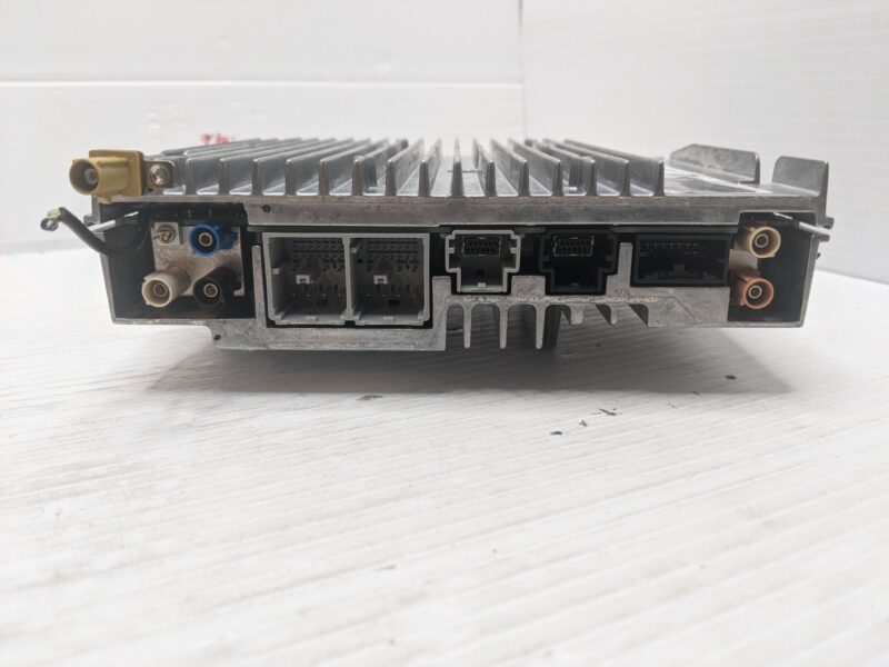 UNLOCKED 21-24 CHEVY SILVERADO OEM INFOTAINMENT RADIO 84989264 IOS **READ** - Image 2