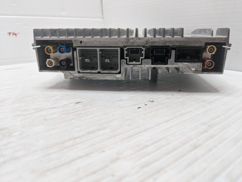 UNLOCKED 21-24 GMC ACADIA CHEVY BLAZER OEM INFOTAINMENT RADIO 84989264 IOU - Image 2