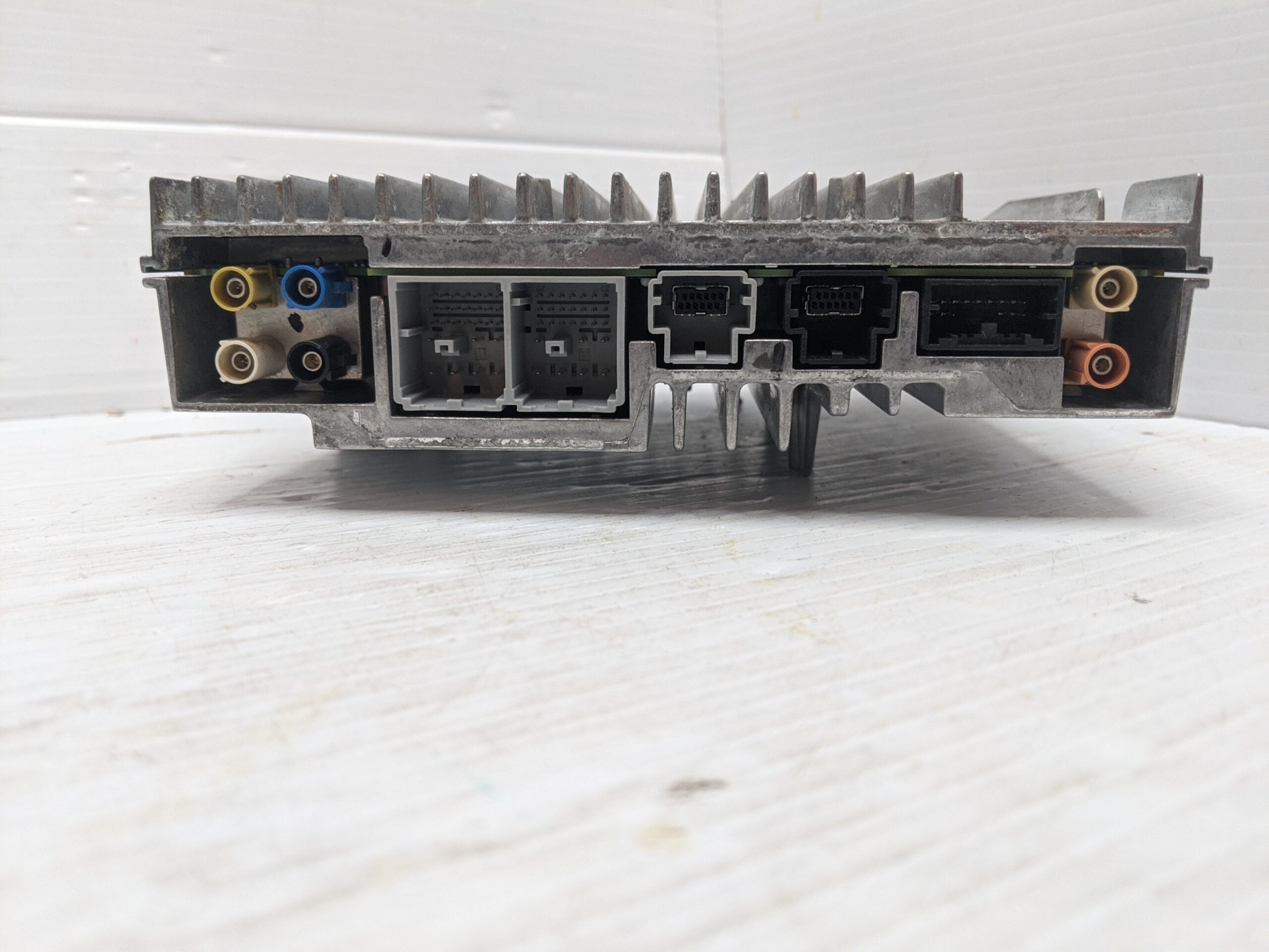 UNLOCKED 21-22 GMC SIERRA DENALI INFOTAINMENT RADIO RECEIVER 85528593 IOT - Image 2