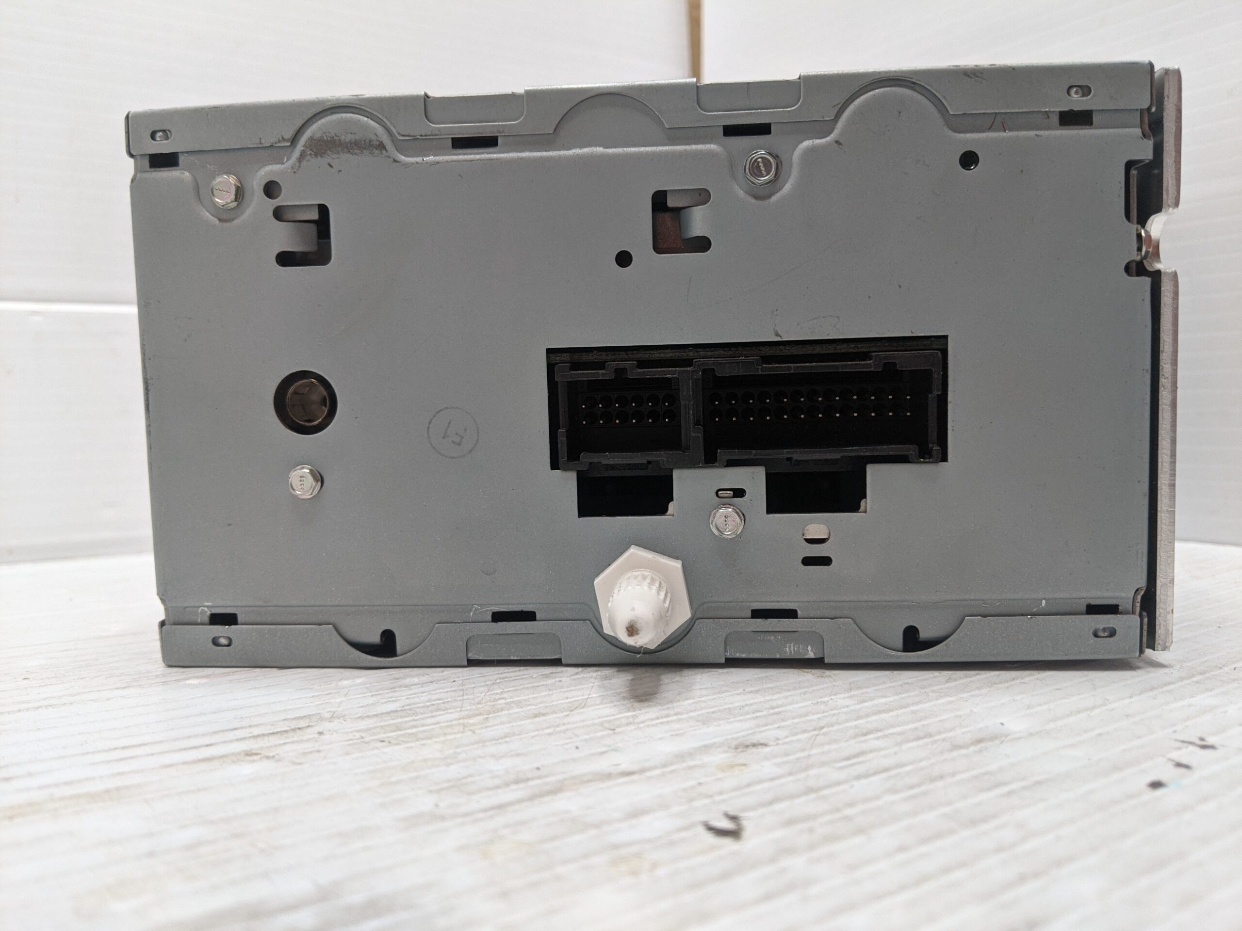 UNLOCKED 10-12 COLORADO CANYON OEM RADIO 25998449 US8 - Image 4