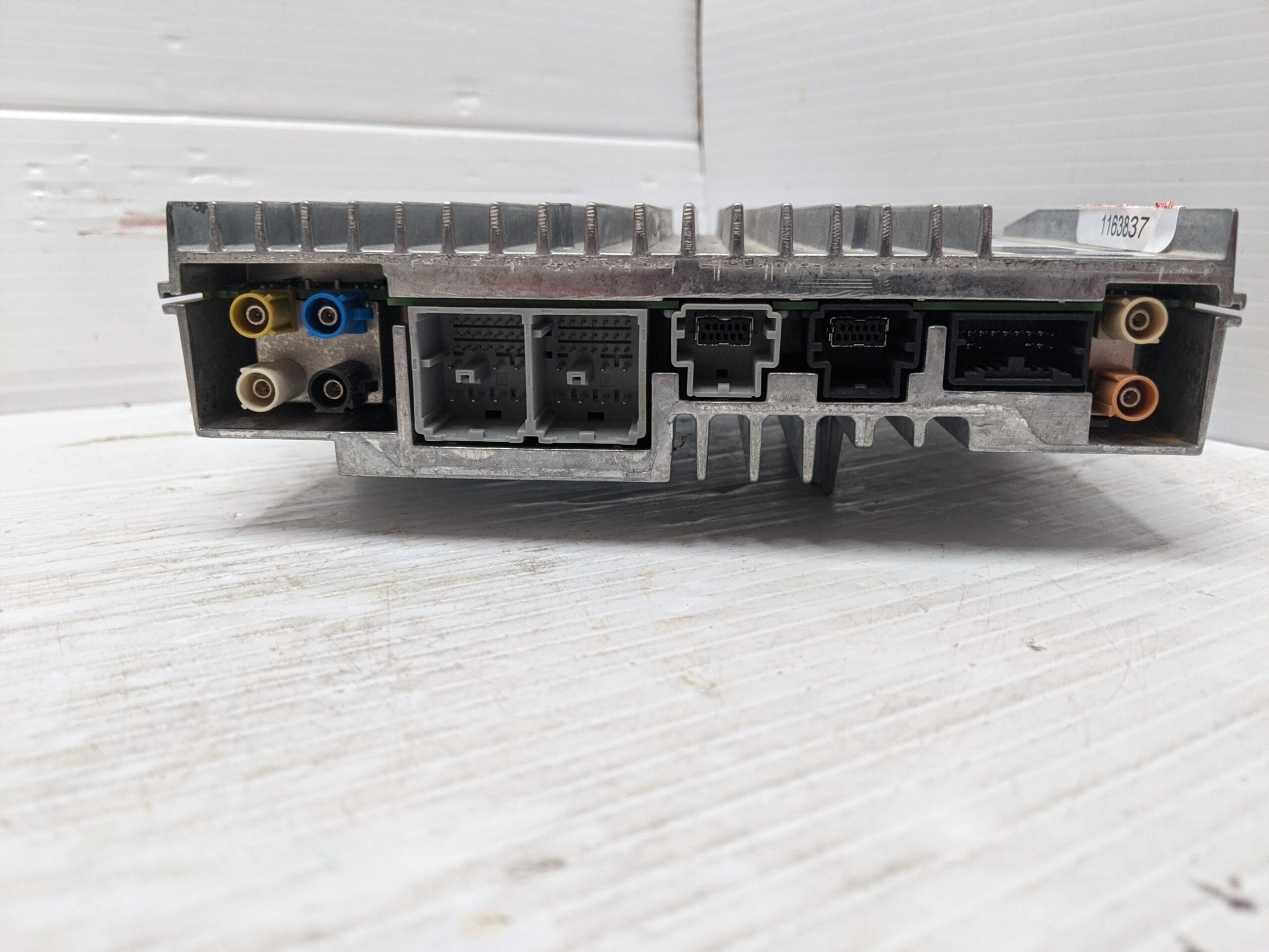 UNLOCKED 21-23 GMC YUKON INFOTAINMENT RADIO RECEIVER 84956705 IOT UQP - Image 2