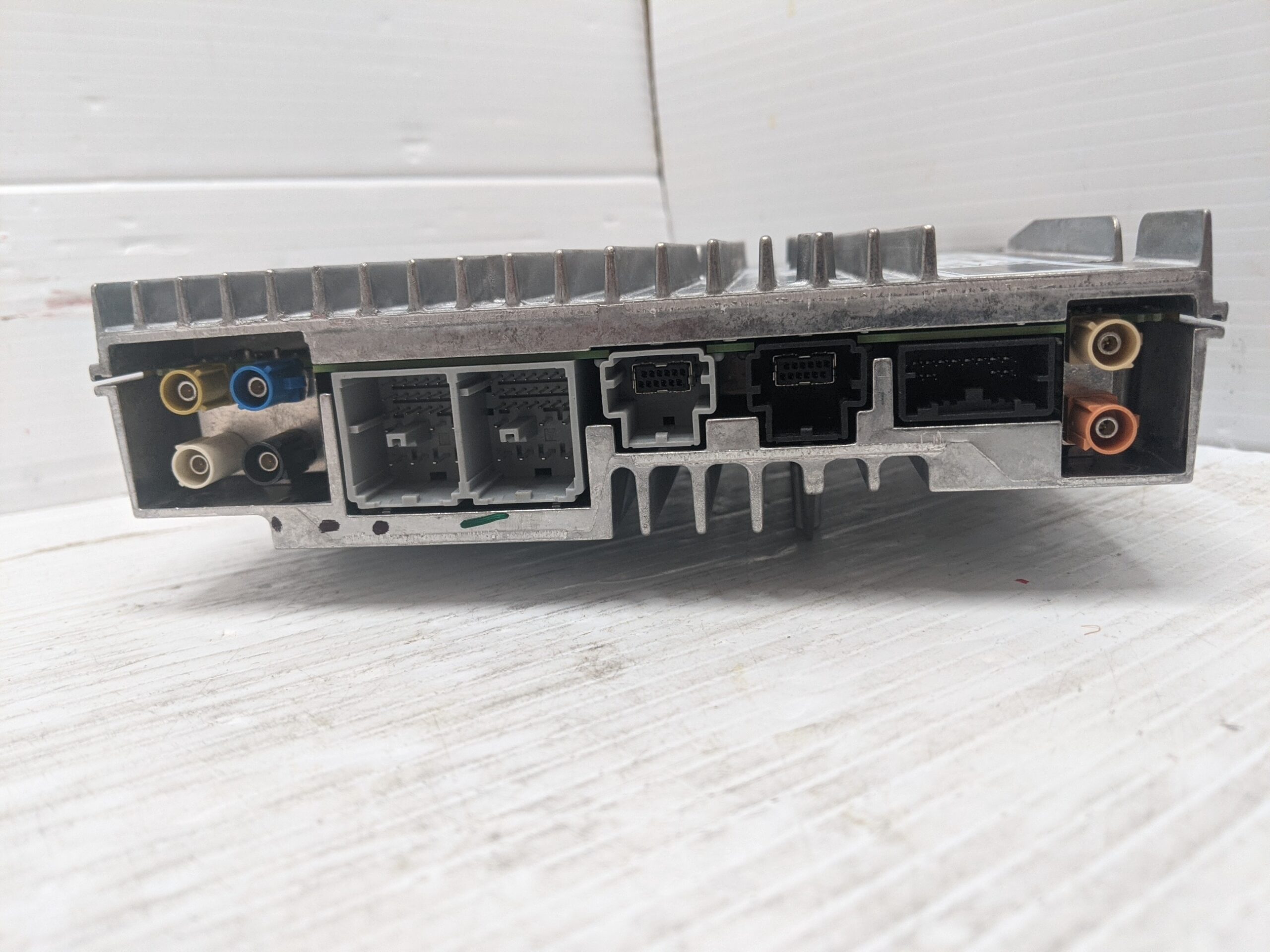 UNLOCKED 22-24 CHEVY SILVERADO TAHOE SUBURBAN INFOTAINMENT RADIO RECEIVER 86509619 IOK - Image 2