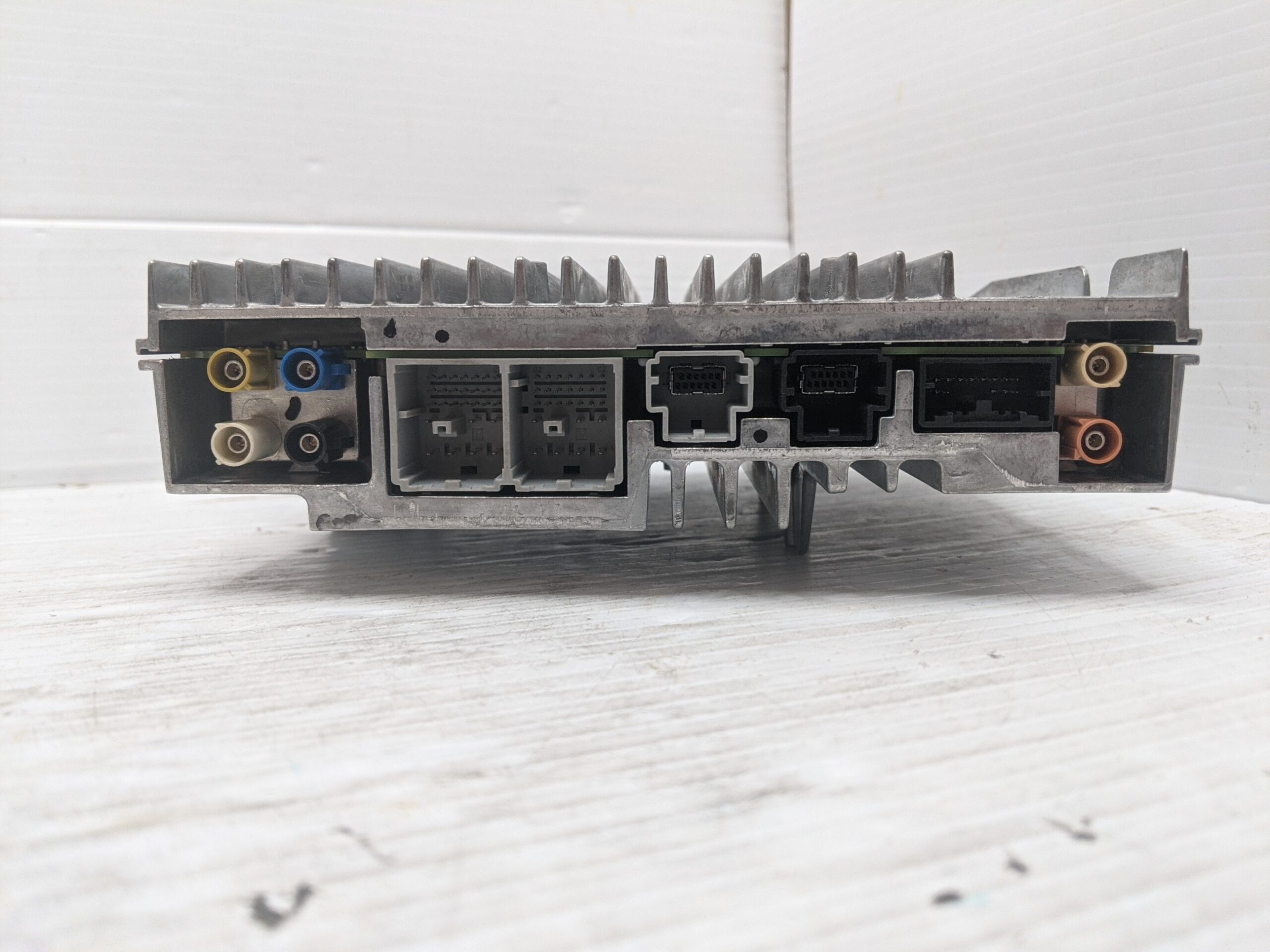 UNLOCKED 21-22 GMC SIERRA INFOTAINMENT RADIO RECEIVER 85528593 IOT - Image 2