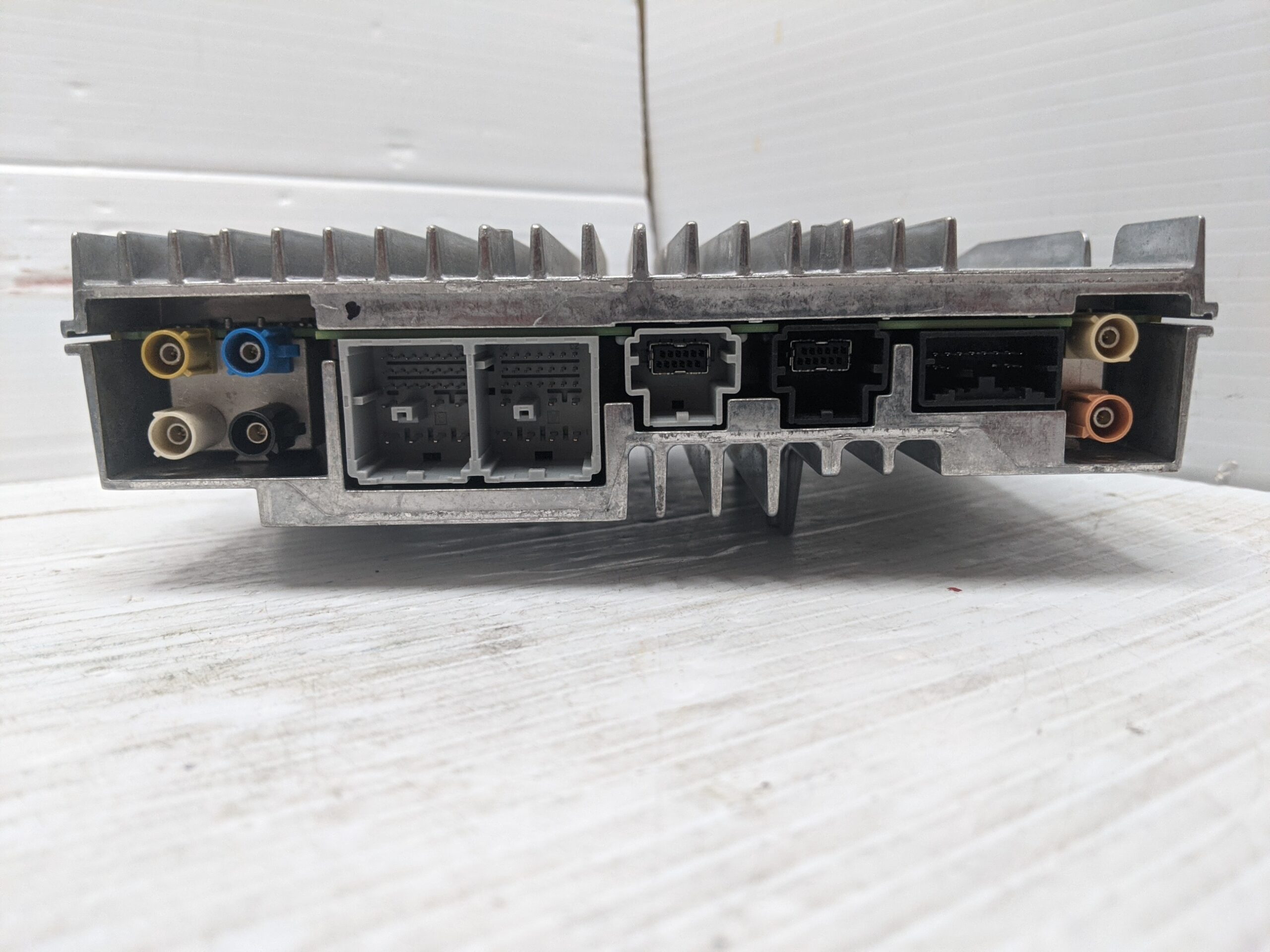 UNLOCKED 21-24 CHEVY SILVERADO OEM INFOTAINMENT RADIO 84989264 IOS - Image 2
