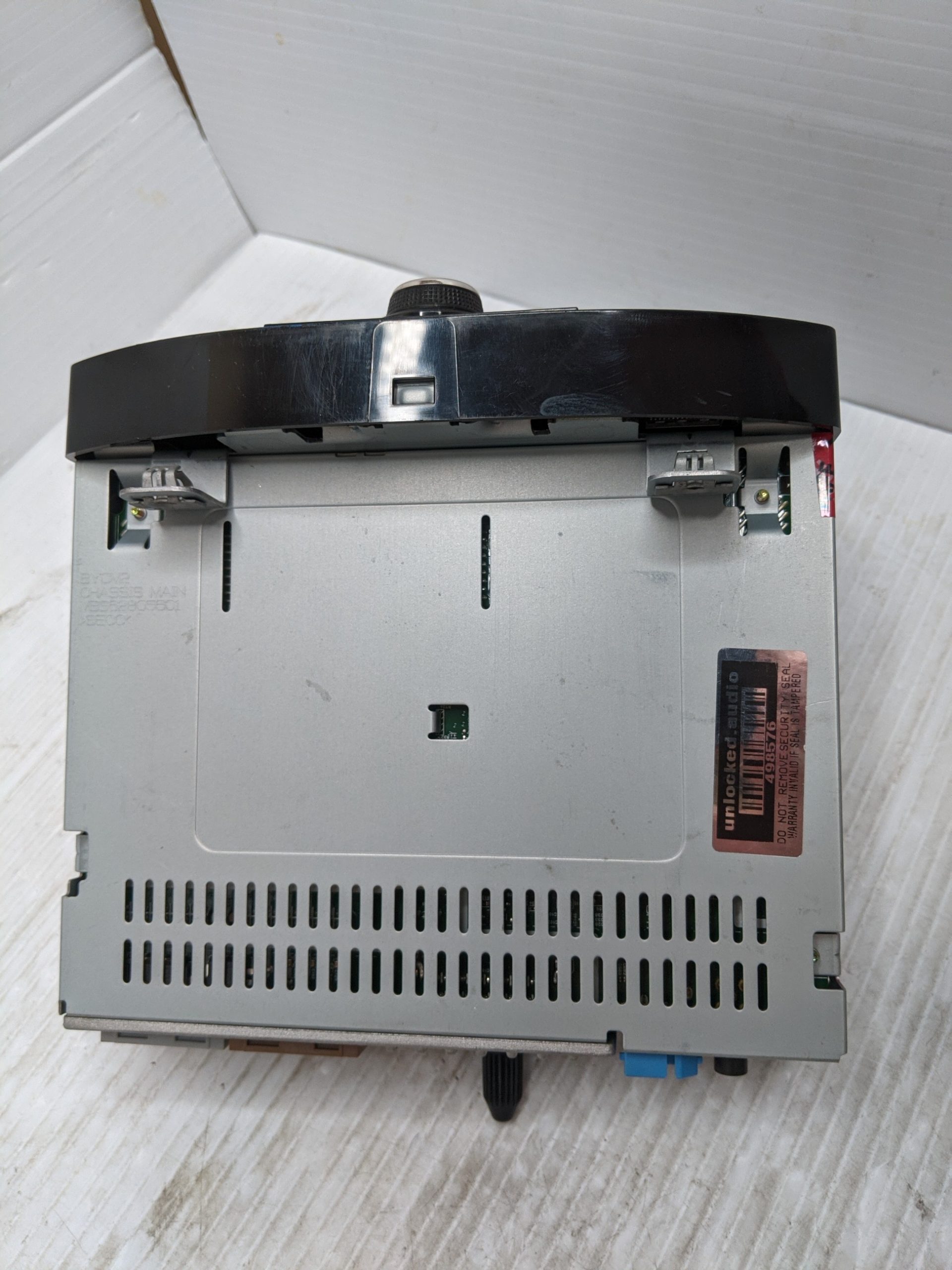 UNLOCKED 17-21 TRAX OEM RADIO 42518015 IOA - Image 3