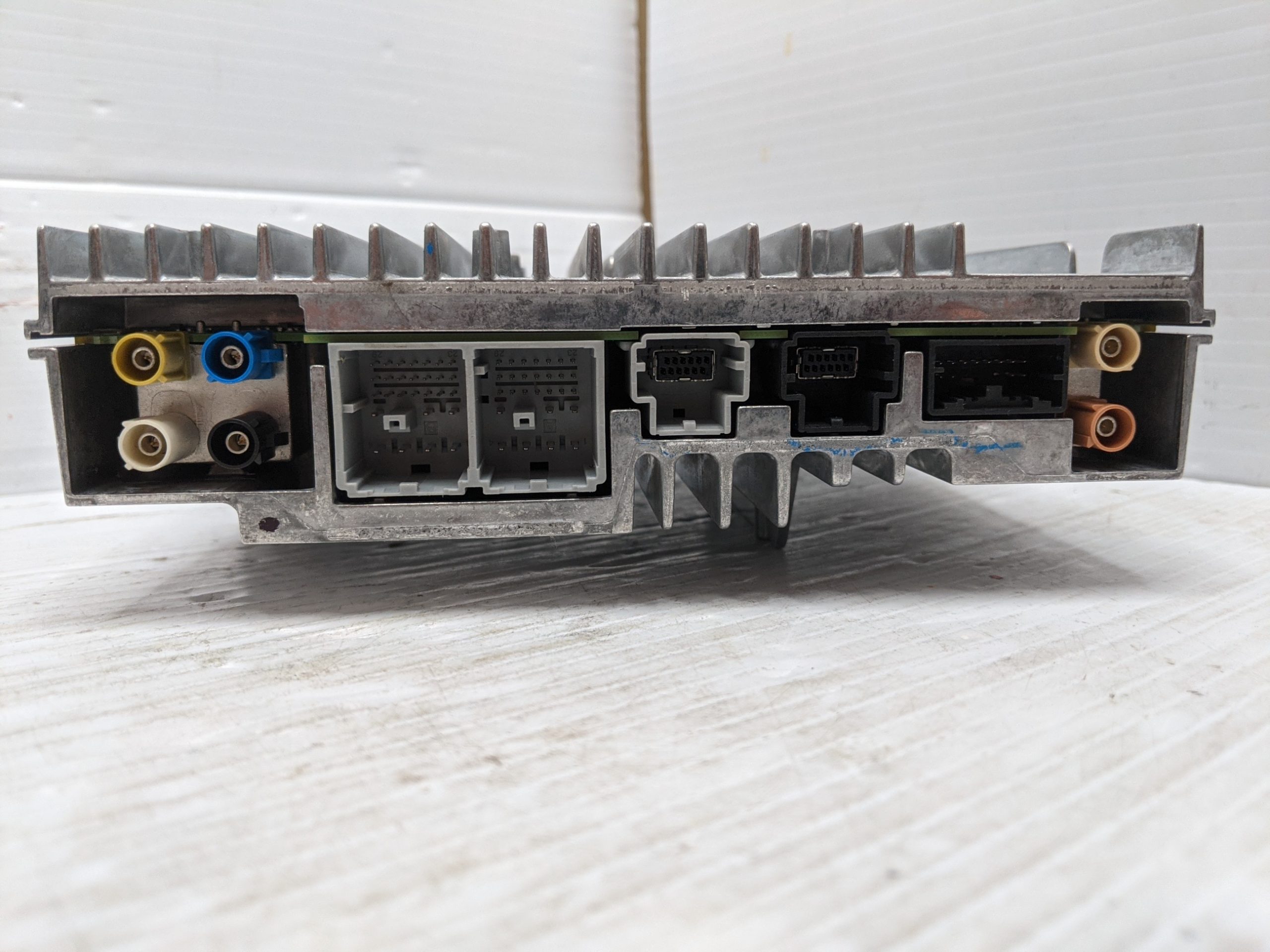 UNLOCKED 22-23 CHEVY TAHOE GMC YUKON SIERRA INFOTAINMENT RADIO RECEIVER 87830780 IOK - Image 2