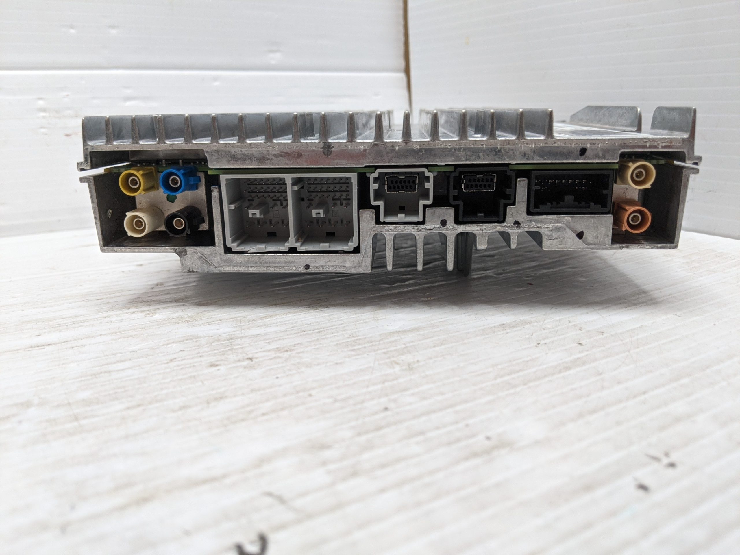 UNLOCKED 20-24 GMC SIERRA OEM INFOTAINMENT RADIO 85513134 IOS - Image 2